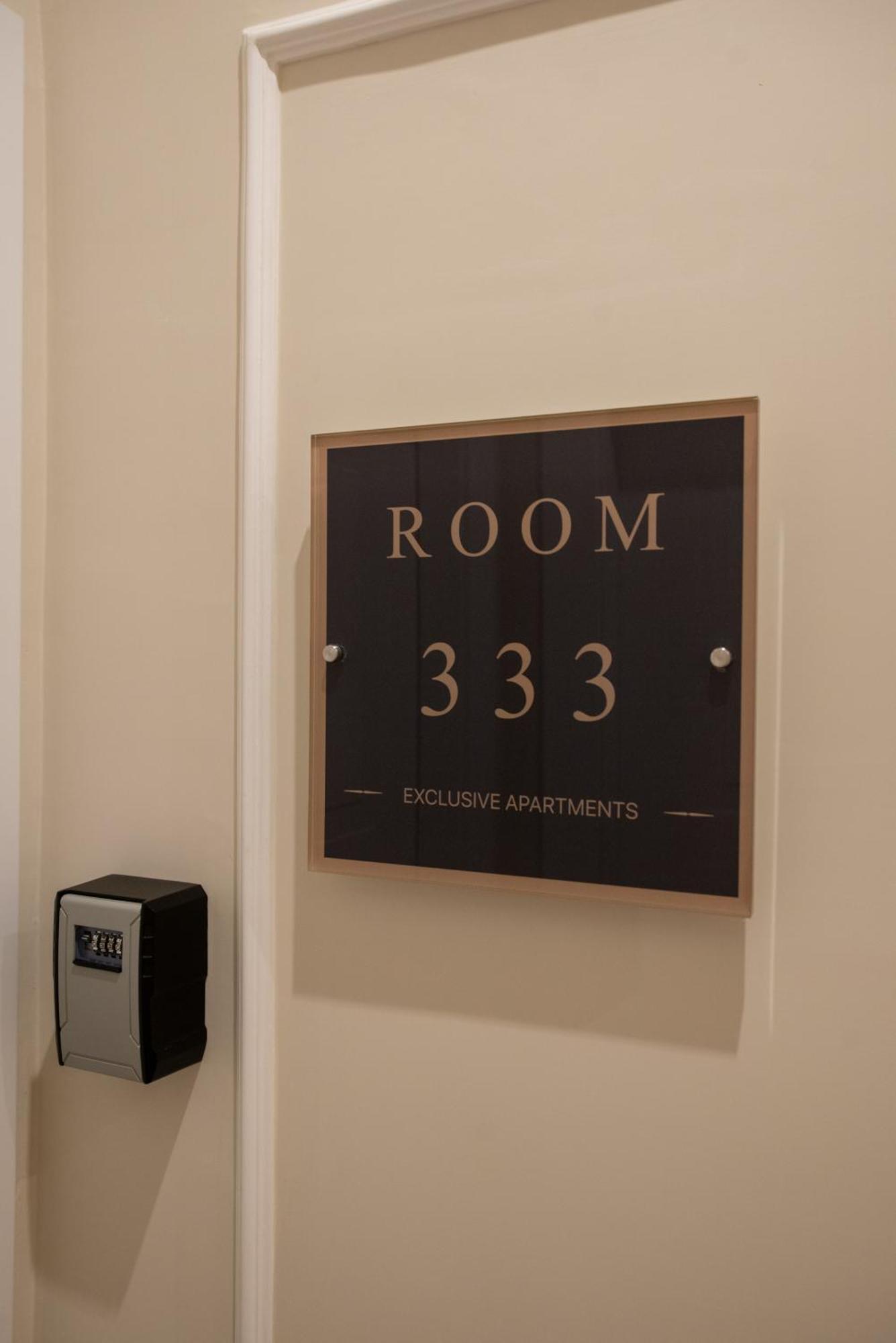 Suite 33 Napoli Bagian luar foto