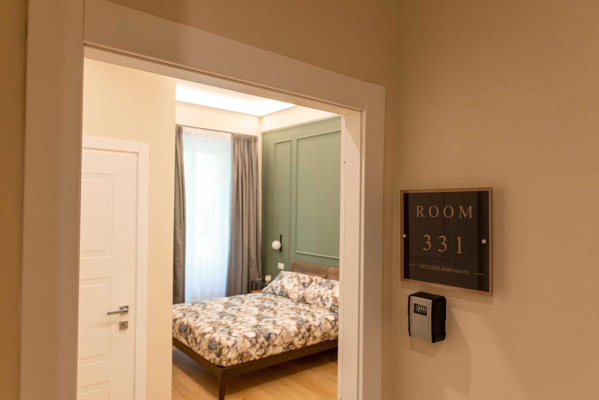 Suite 33 Napoli Bagian luar foto