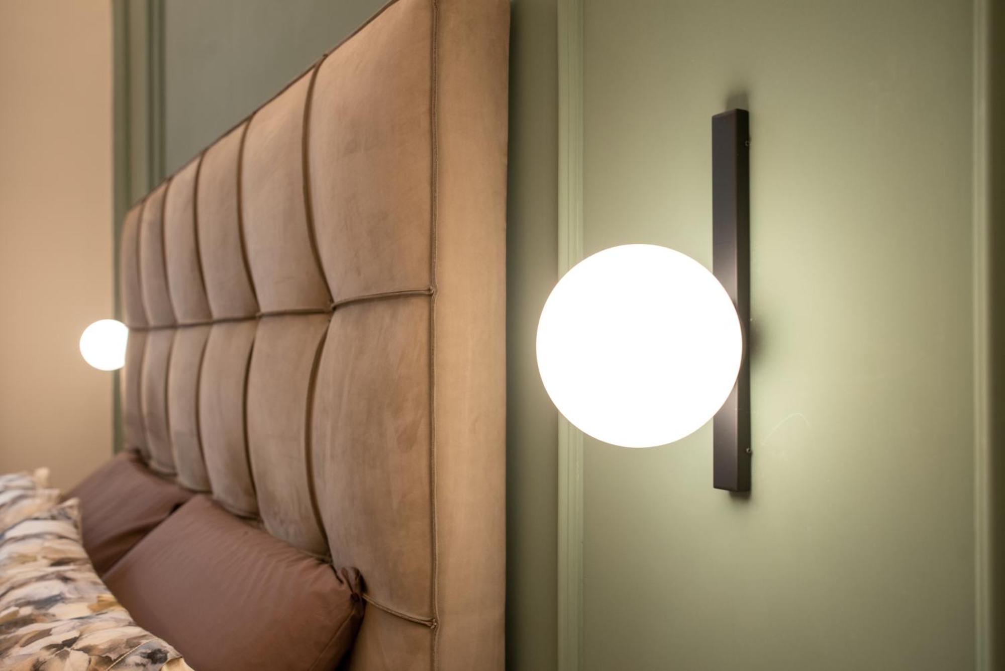 Suite 33 Napoli Bagian luar foto